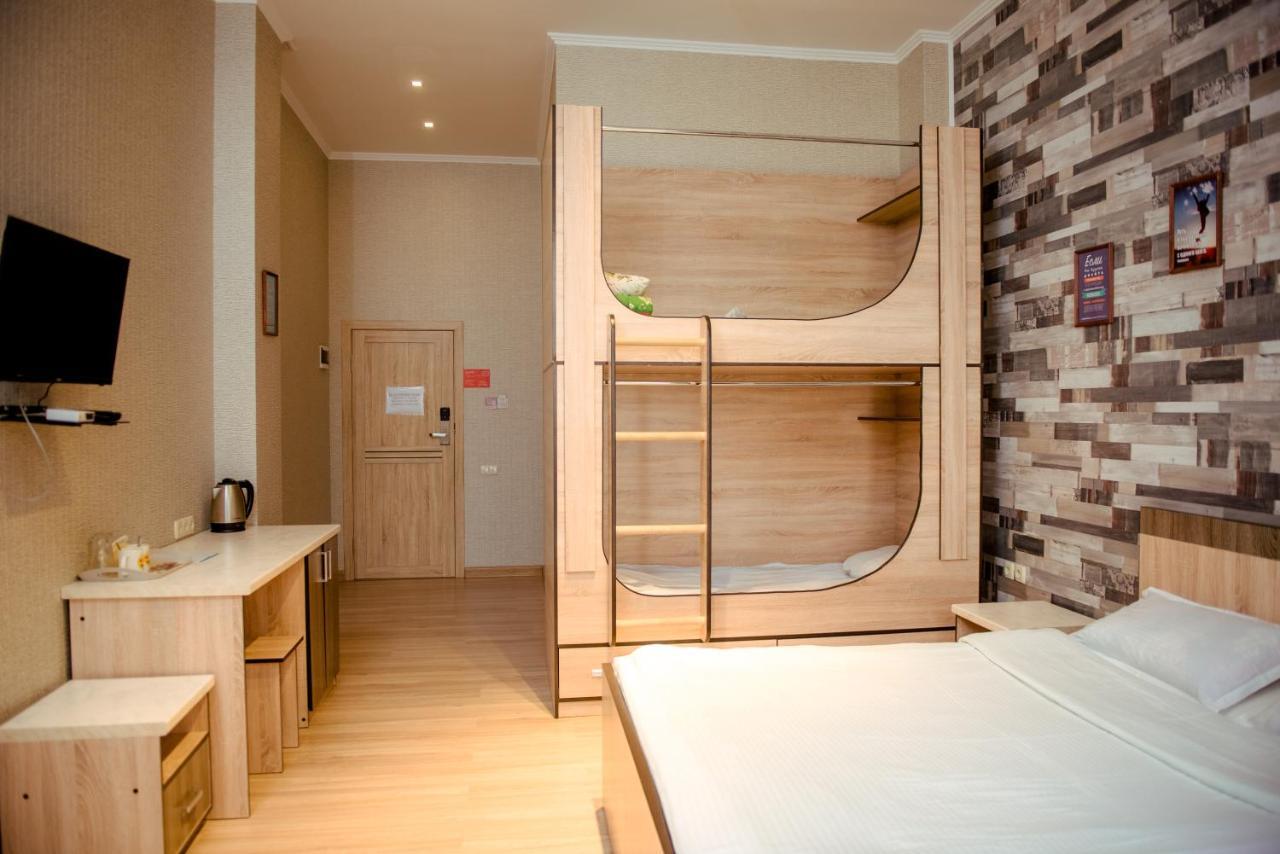 Nicehostel Aqtöbe Ngoại thất bức ảnh