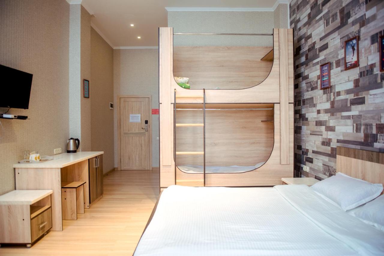 Nicehostel Aqtöbe Ngoại thất bức ảnh